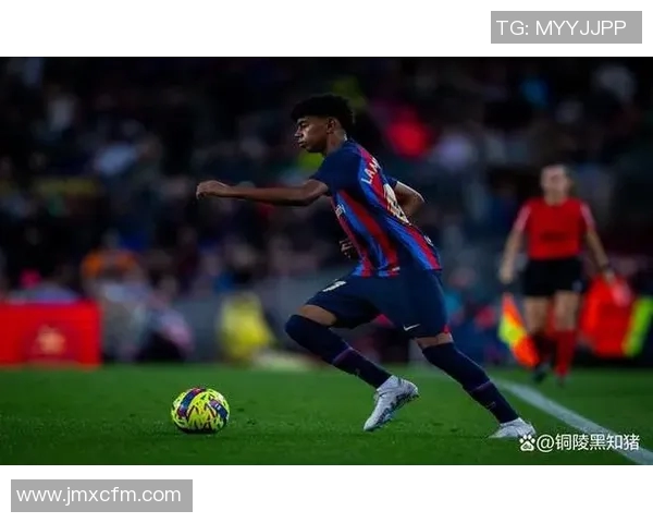 绿茵场上巨星崛起揭示足球人物不为人知的励志背景